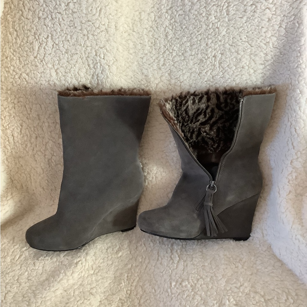 NEW WITHOUT BOX NEVER WORN LIGHT BEIGE WEDGE HEEL SUEDE BOOTS